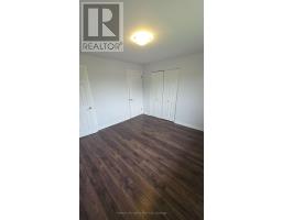 26 Murchison Crescent N, Toronto, ON M9V3P6 Photo 28