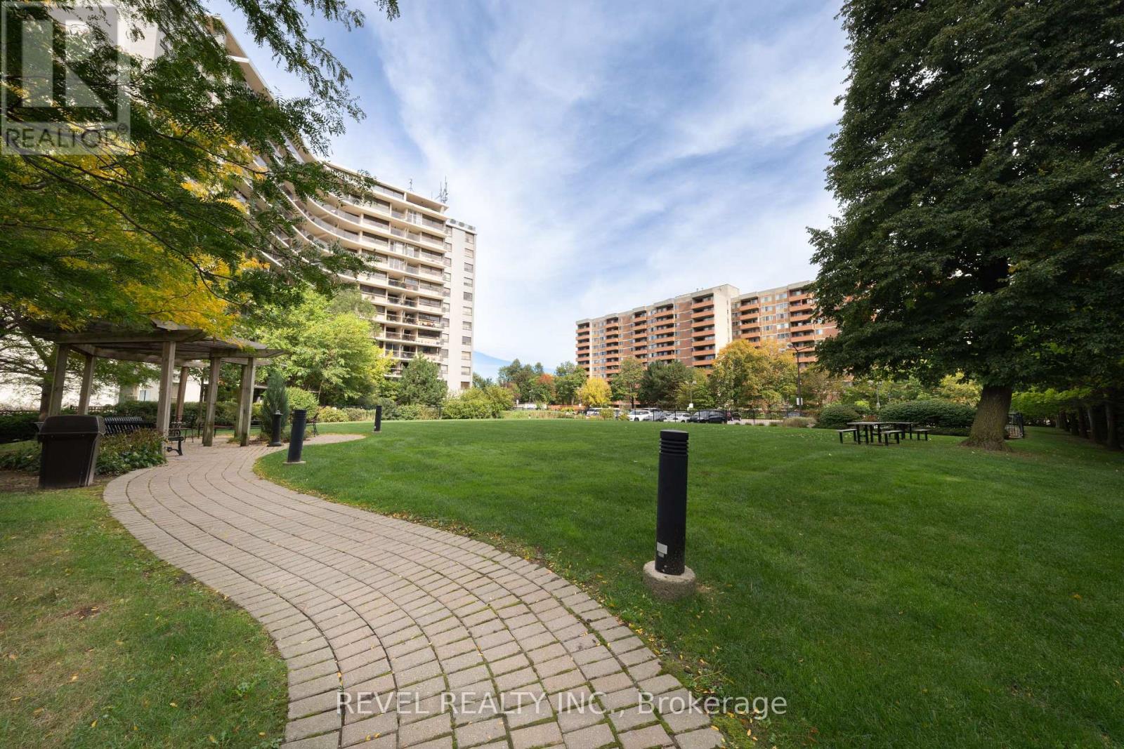 #603 1403 ROYAL YORK ROAD - 23