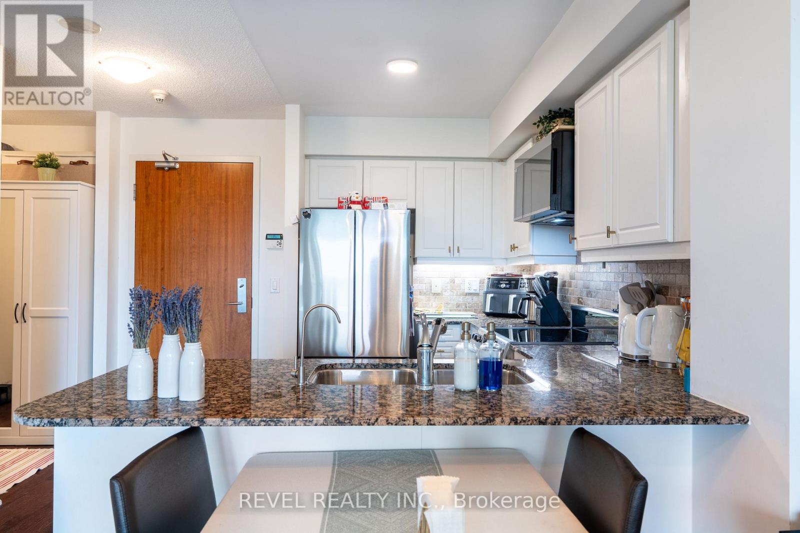 603- 1403 Royal York Road, Toronto, ON photo 6