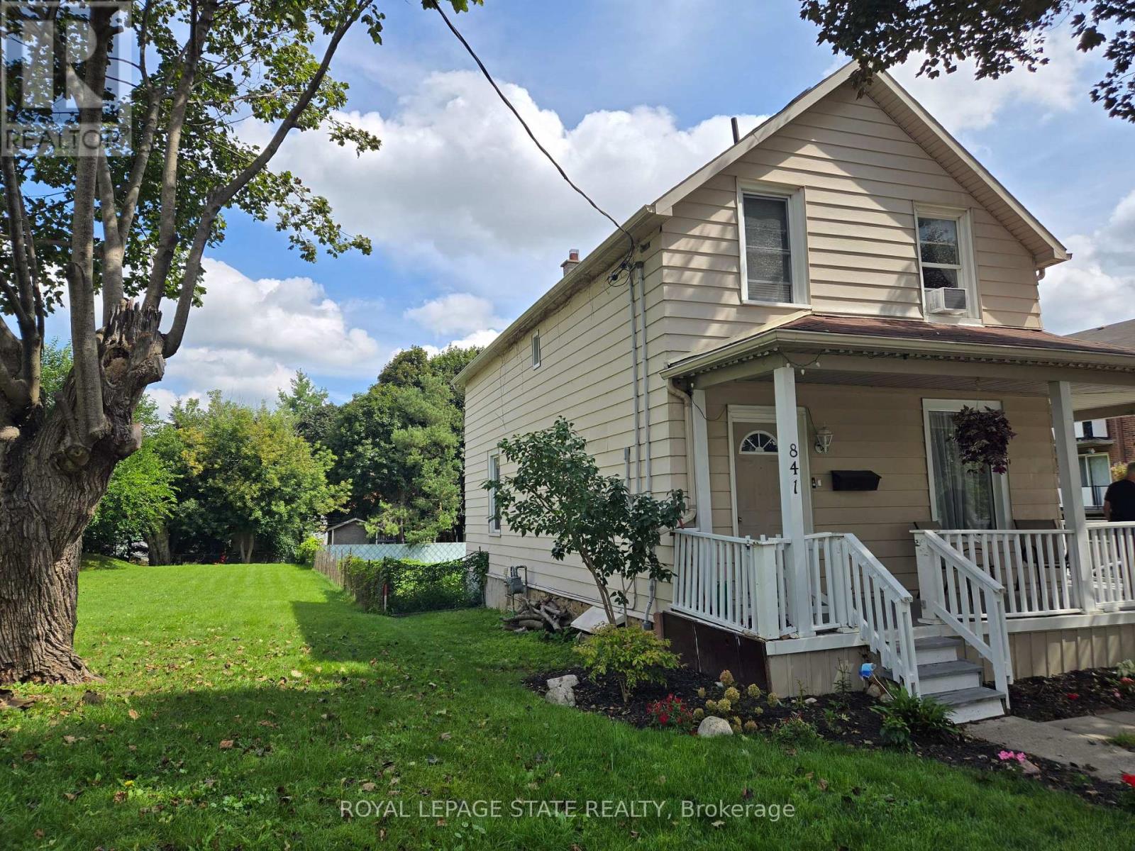 841 DUKE STREET - 4