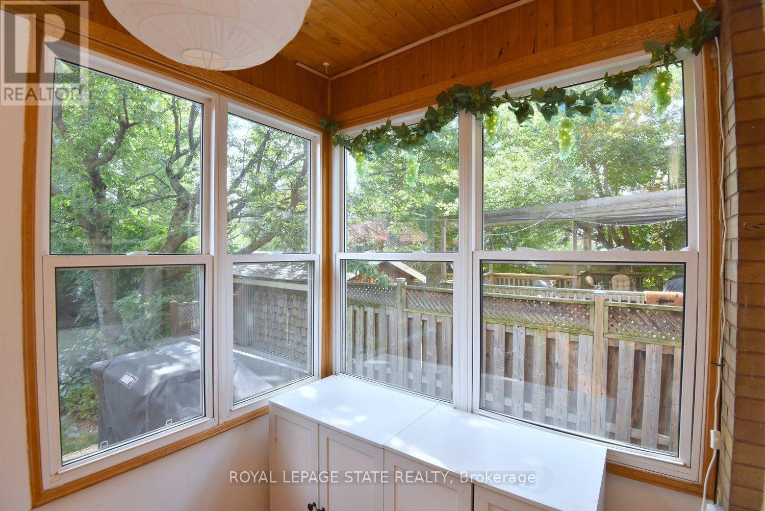 70 KENSINGTON AVENUE N - Image 26