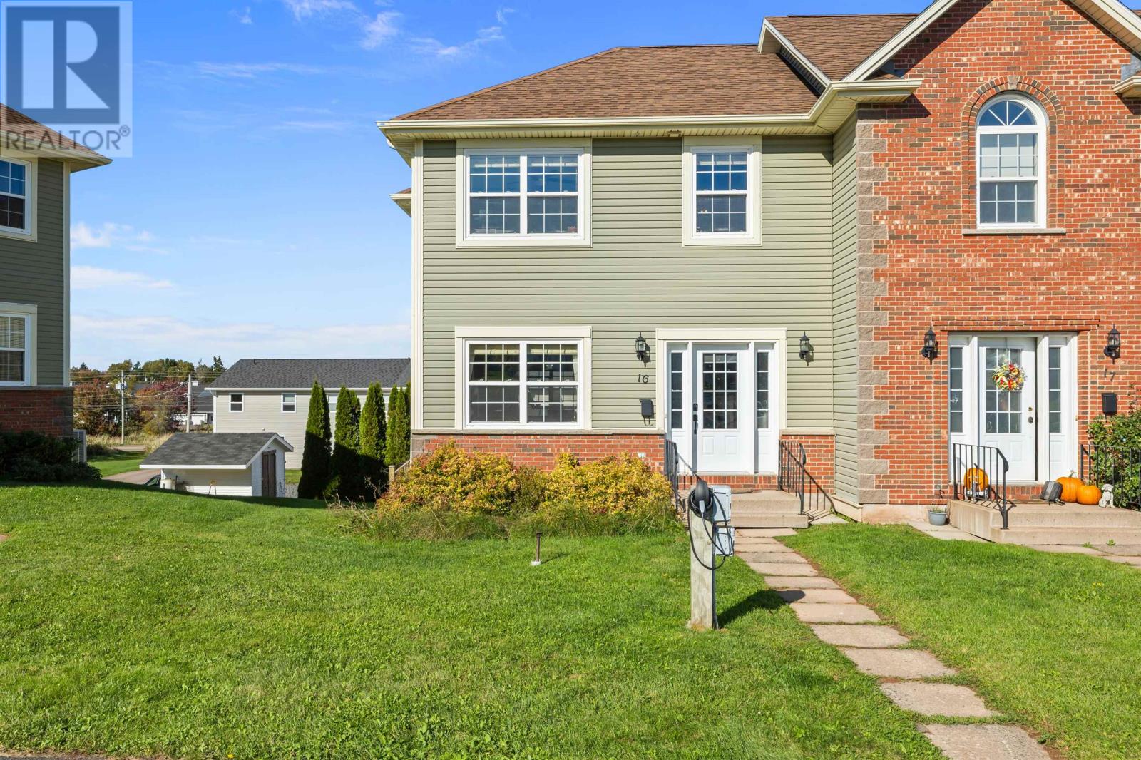 16 Edgeview Court - 2