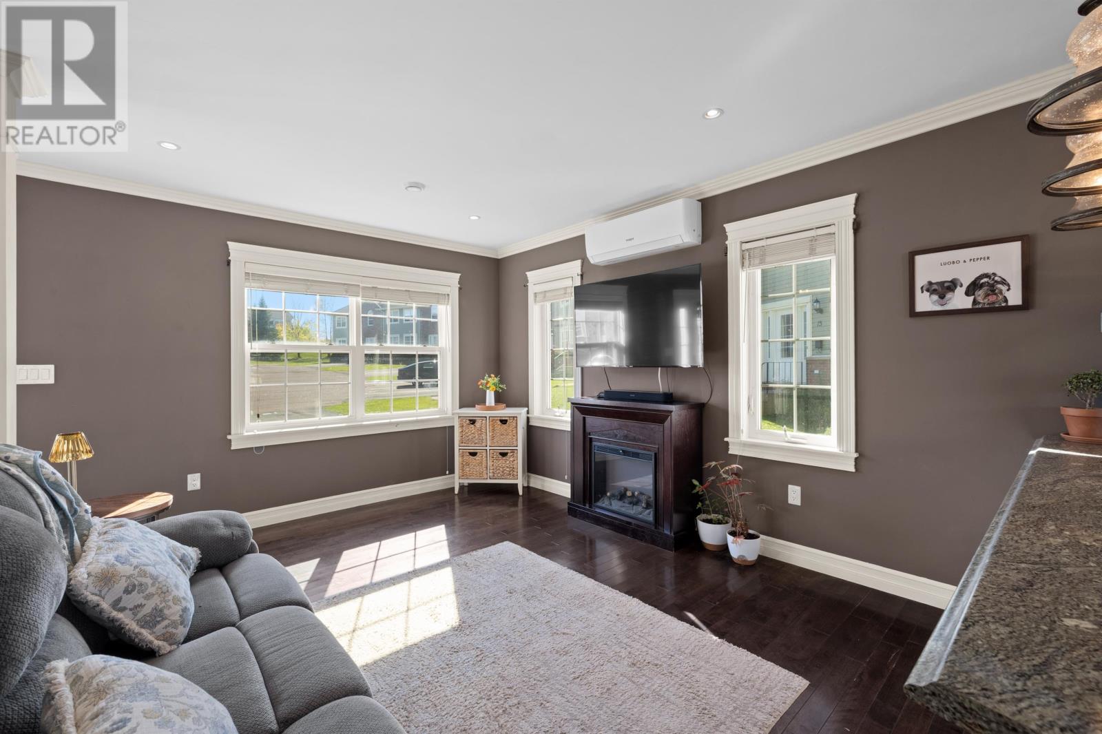 16 Edgeview Court - 7