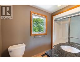 2pc Bathroom - 268 Margaret Avenue, Wallaceburg, ON N8A2A5 Photo 16
