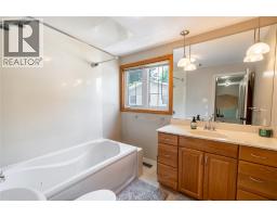 268 Margaret Avenue, Wallaceburg, ON N8A2A5 Photo 22
