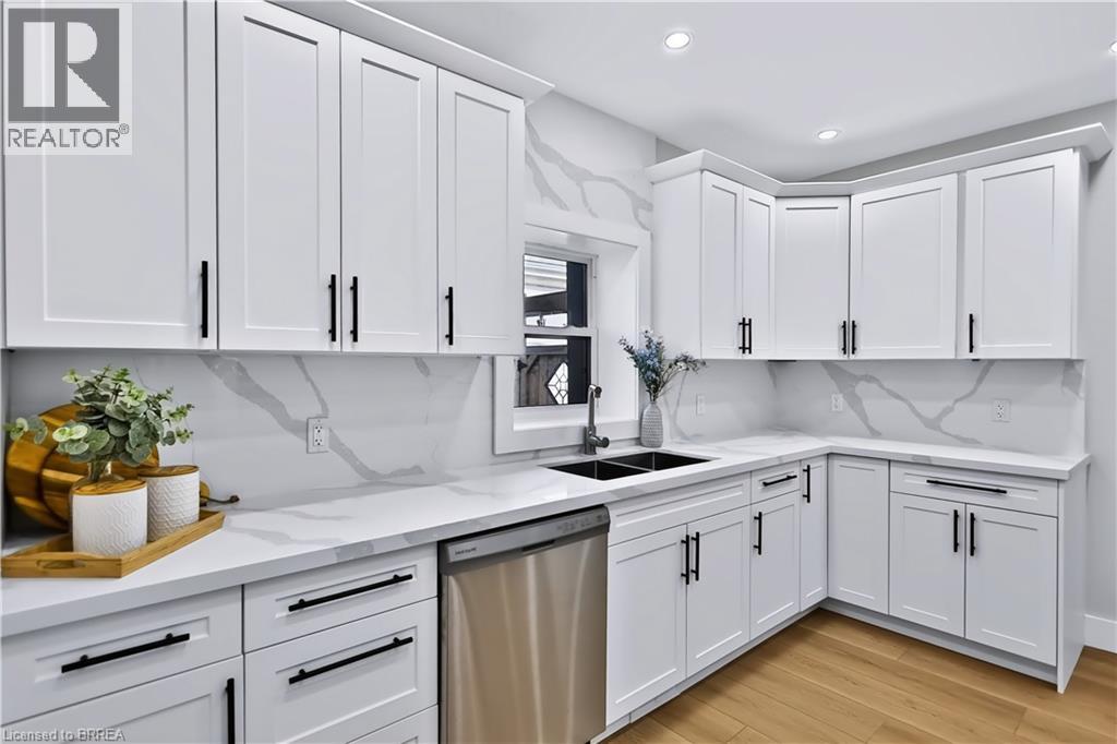 9 WALTER Street - Image 11