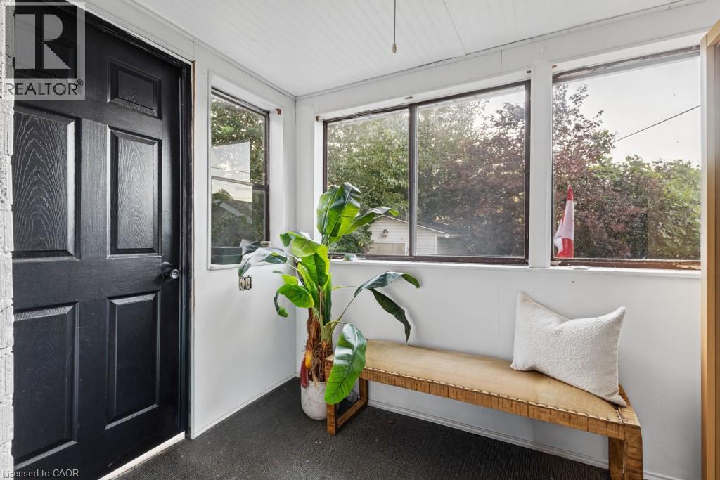202 Huxley Avenue South — photo 37