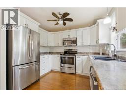 Bath (# pieces 1-6) - 7 Kierra, Fredericton, NB E3A6S3 Photo 8
