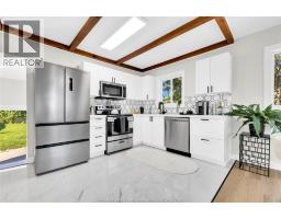 1541 Albert, Windsor, ON N8Y3R3 Photo 12