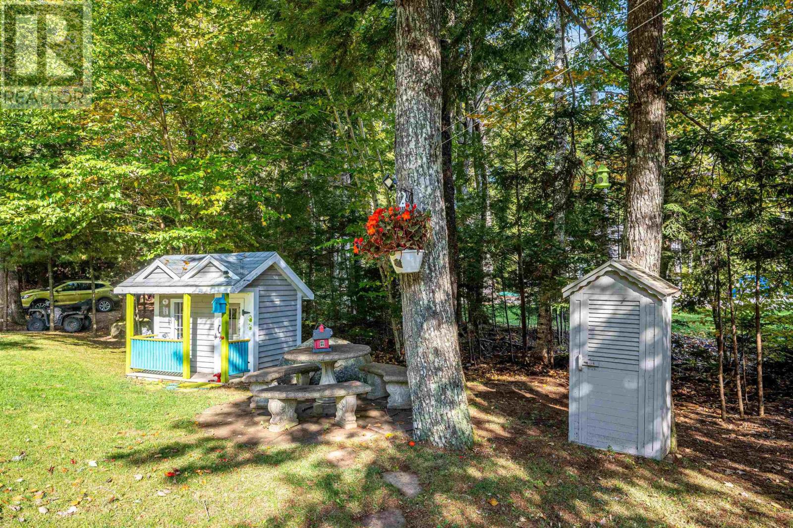 450 Lakeside Drive - Image 42