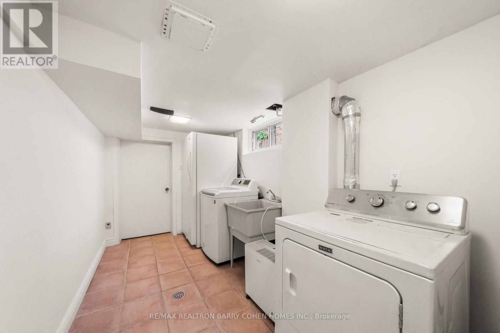 6 Nina Street — photo 27