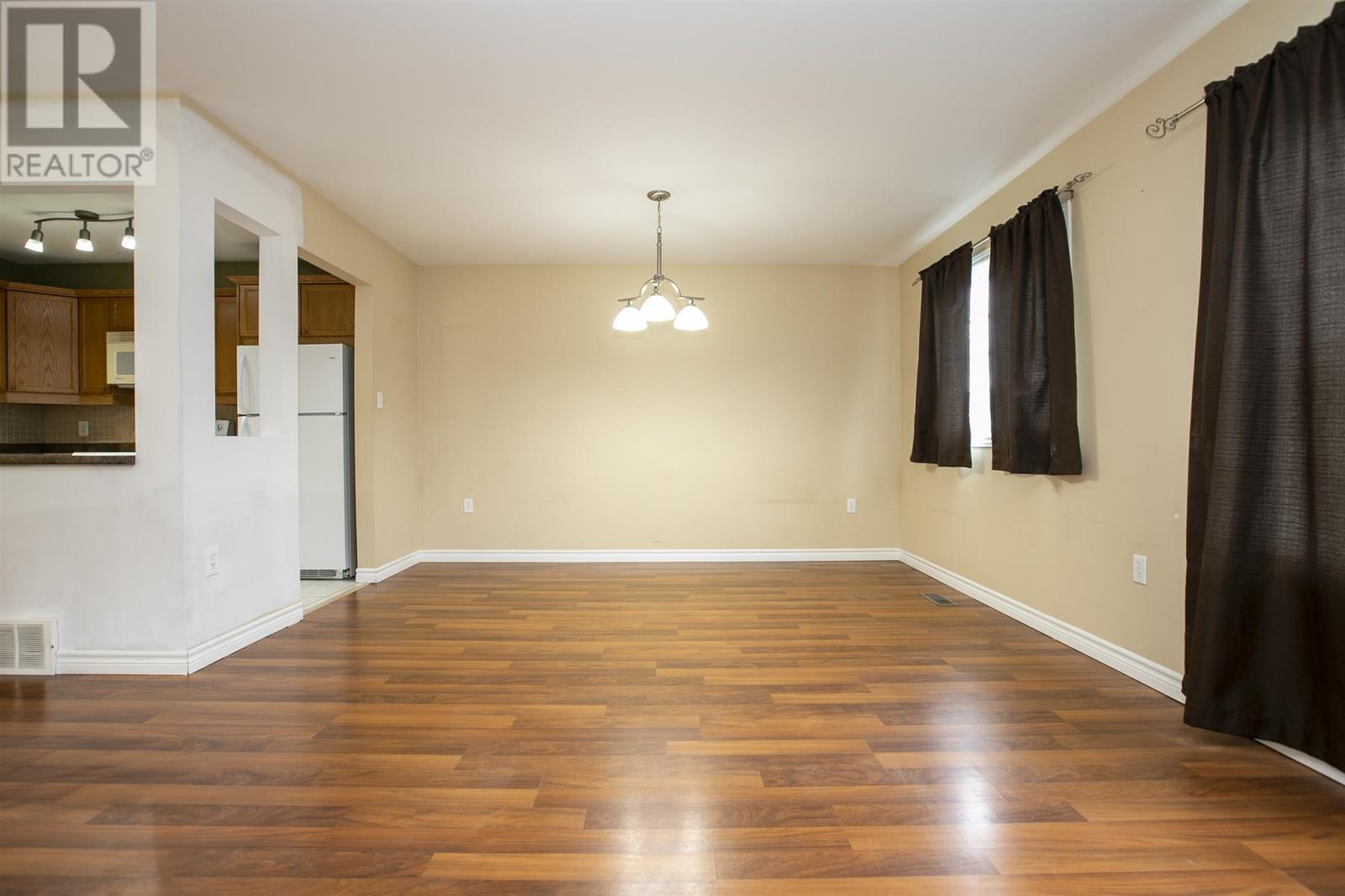 28 Assunta DR - Image 14