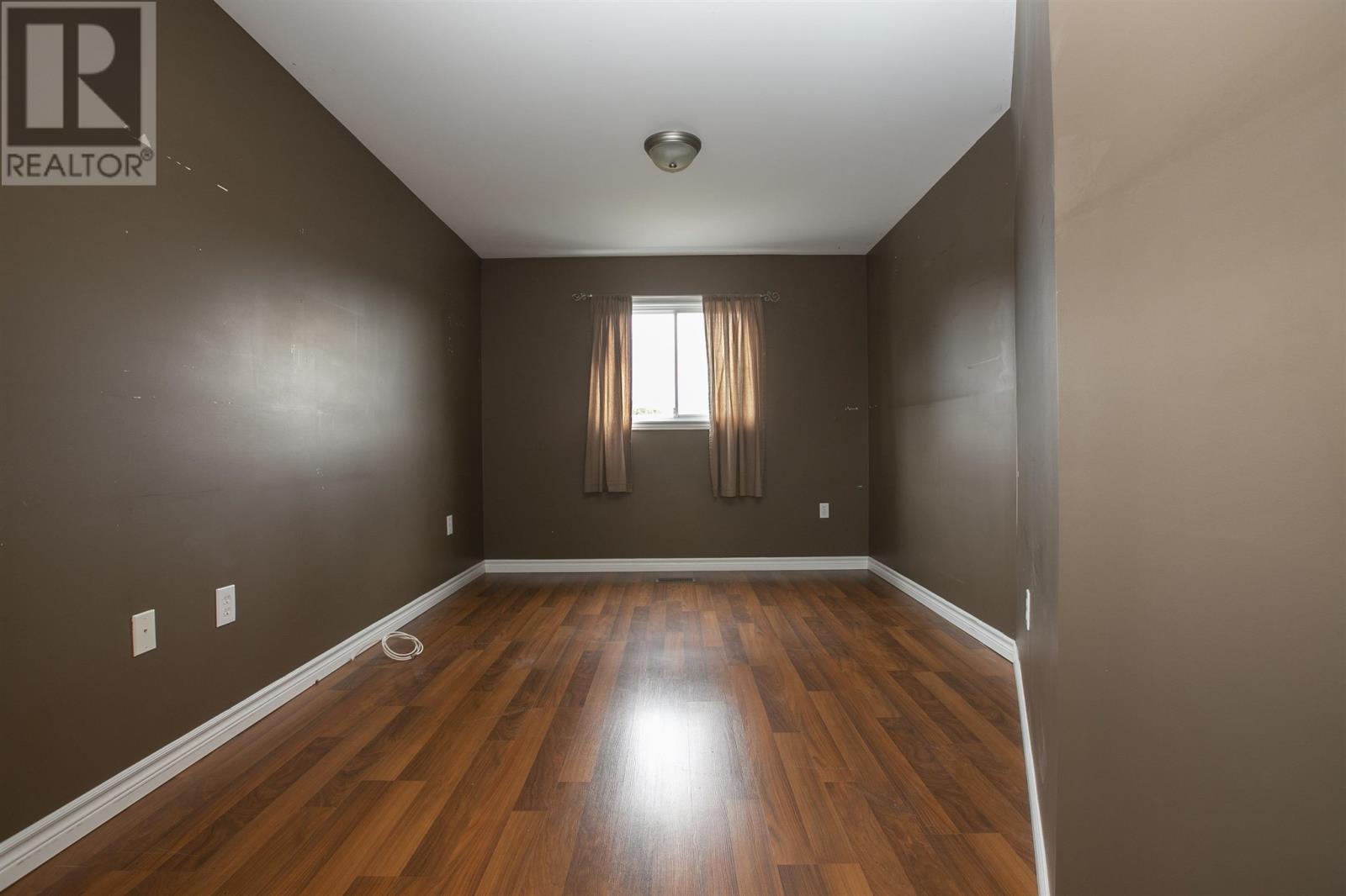 28 Assunta DR - Image 27