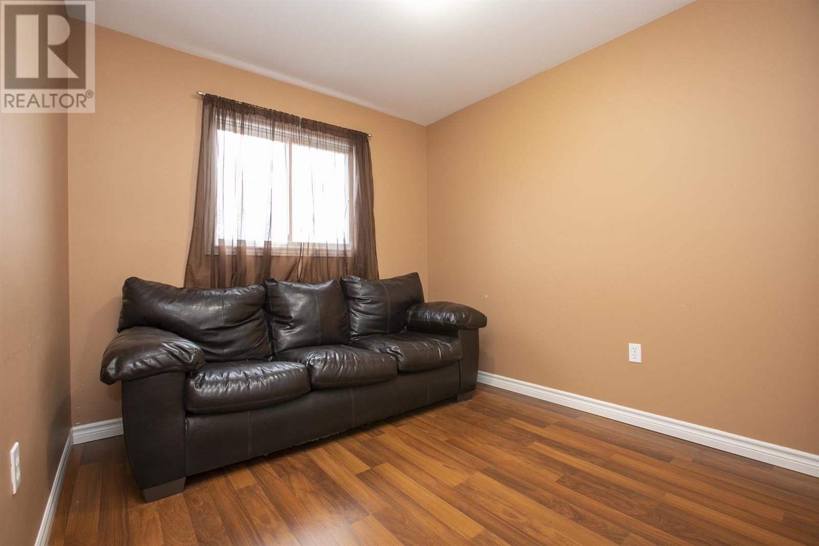 28 Assunta DR - Image 29