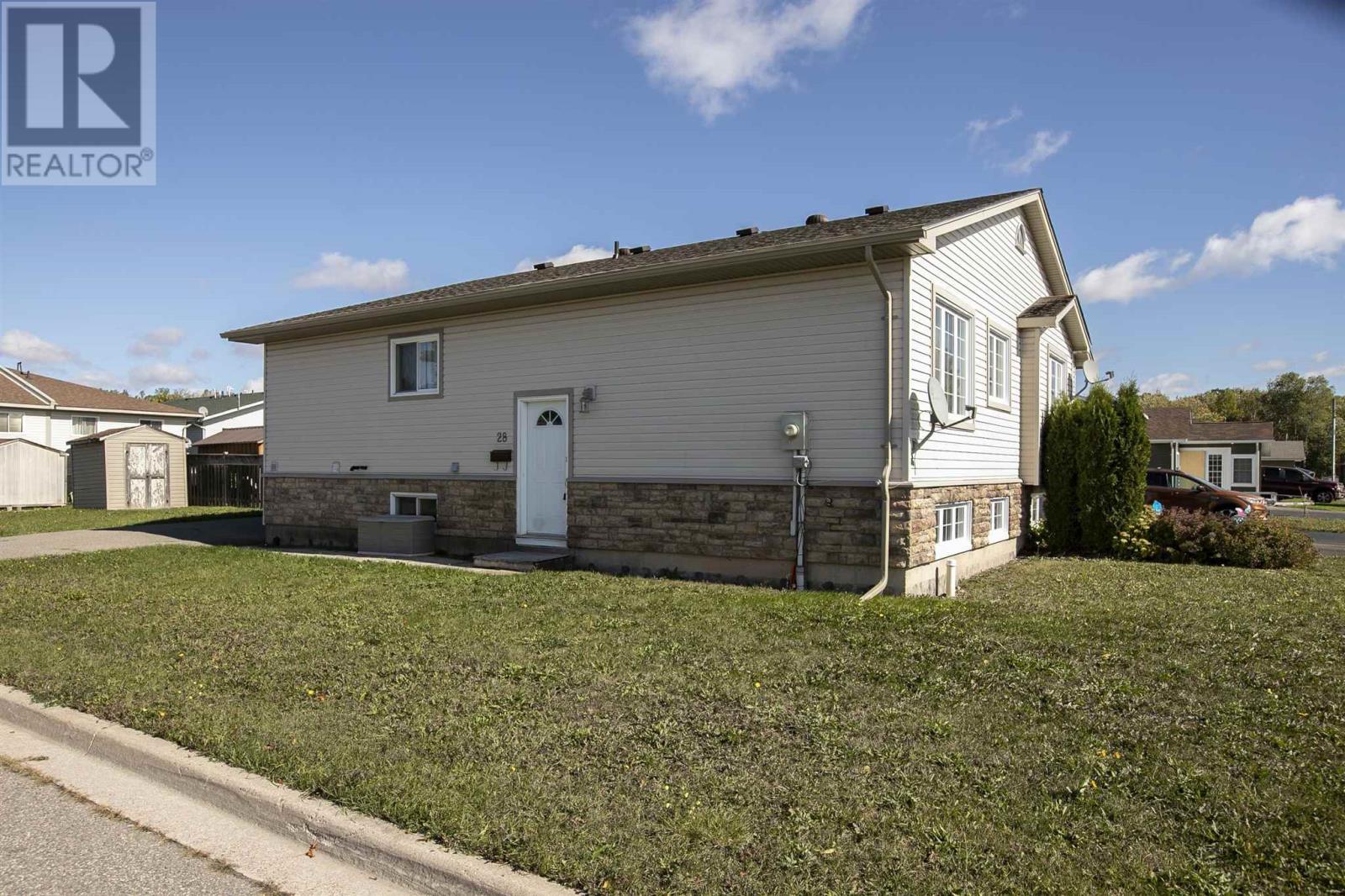 28 Assunta DR - Image 3