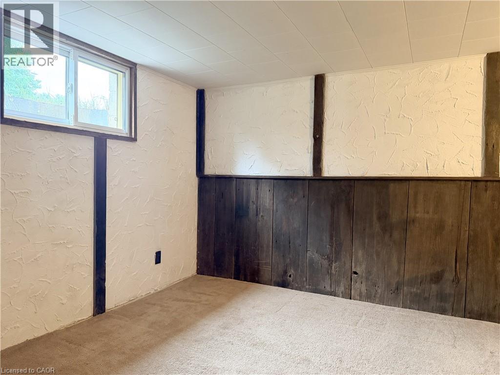 181 MONTCLAIR Crescent - 36