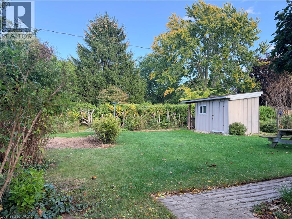 181 MONTCLAIR Crescent - Image 44