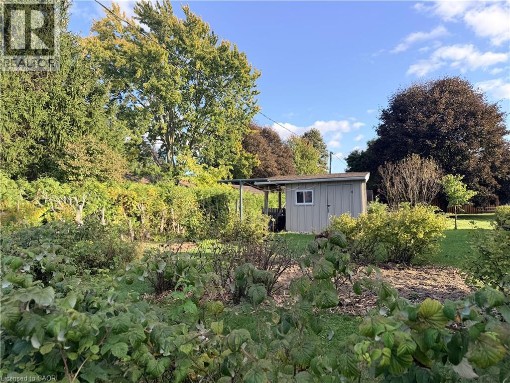 181 MONTCLAIR Crescent - Image 46