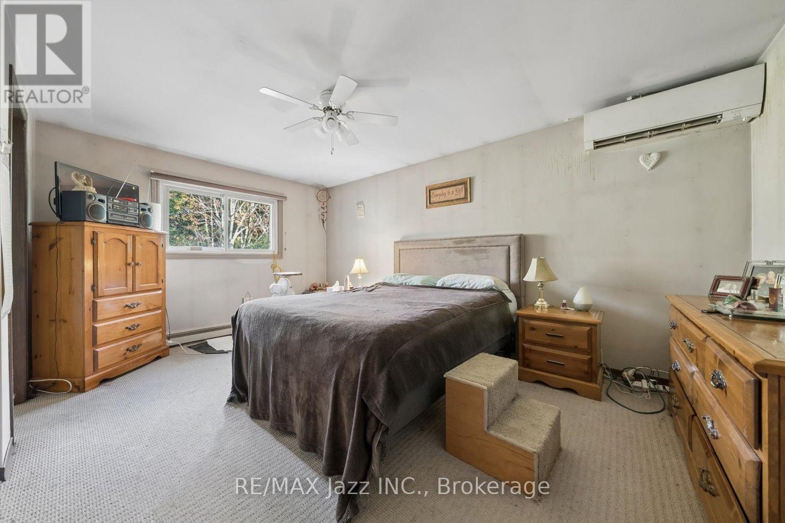 210 MURRAY DRIVE - 19
