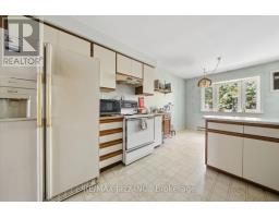 210 Murray Drive, Aurora, ON L4G2C5 Photo 15