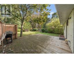 210 Murray Drive, Aurora, ON L4G2C5 Photo 36