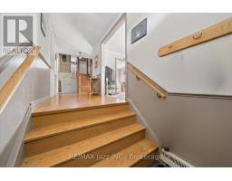 Family room - 210 Murray Drive, Aurora, ON L4G2C5 Photo 8