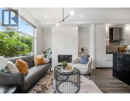1103 4 Street NE - photo 4