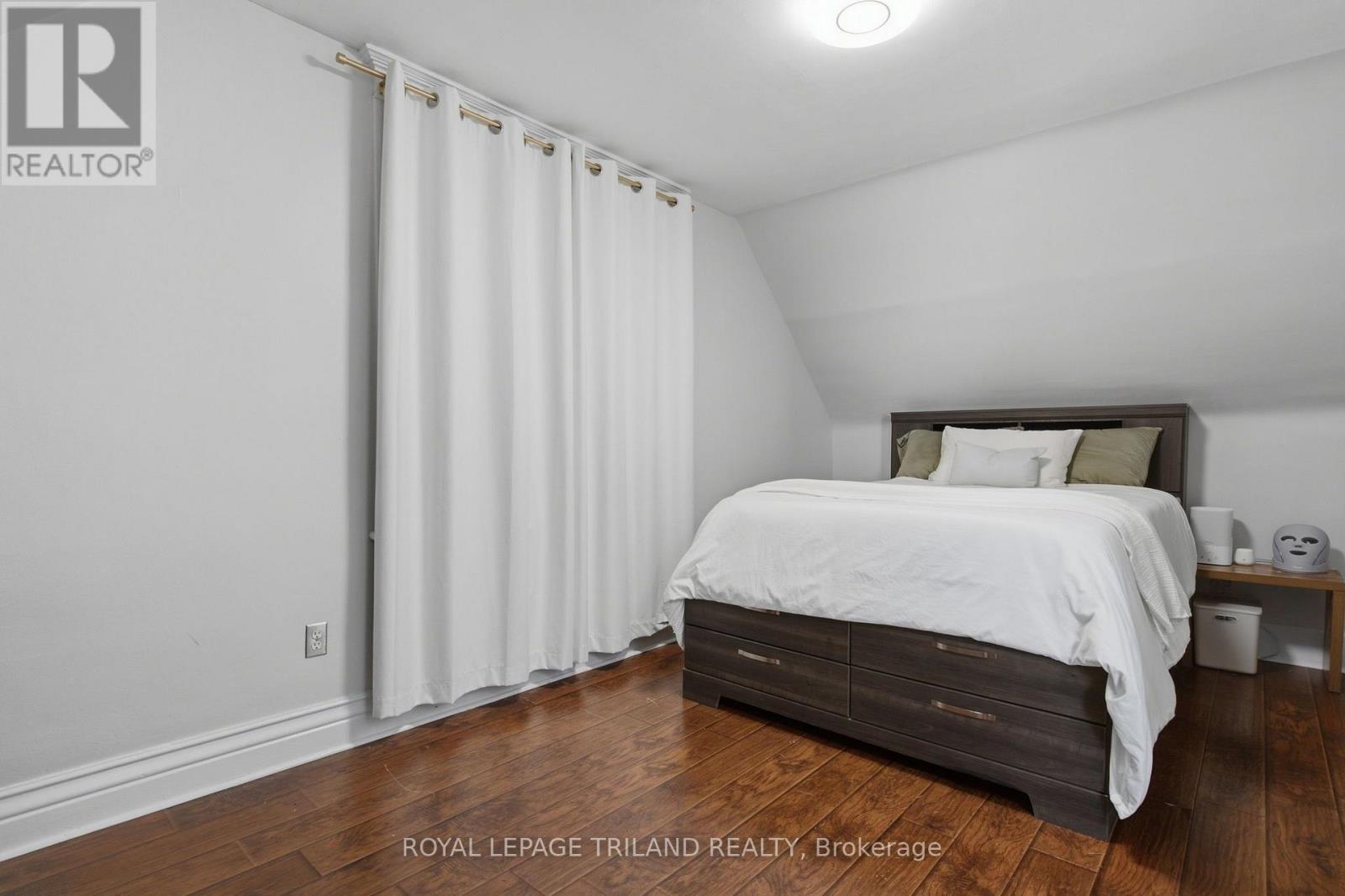 54 HUME STREET - Image 23