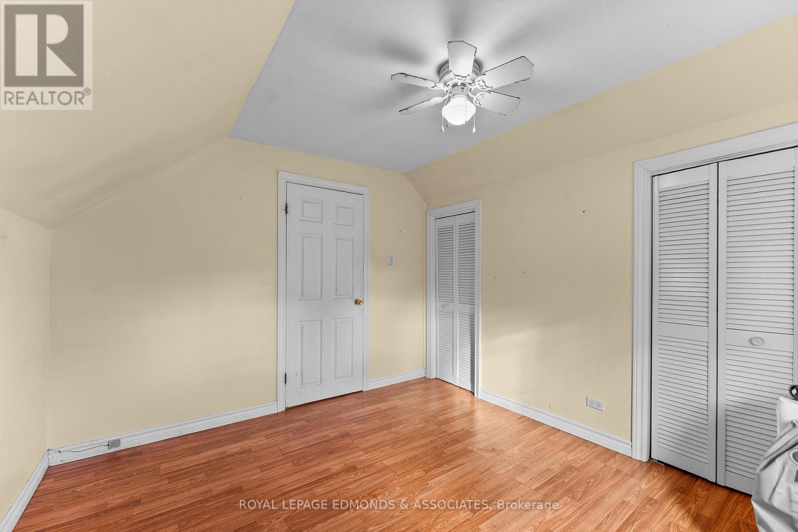 359 CHAMBERLAIN STREET - Image 23