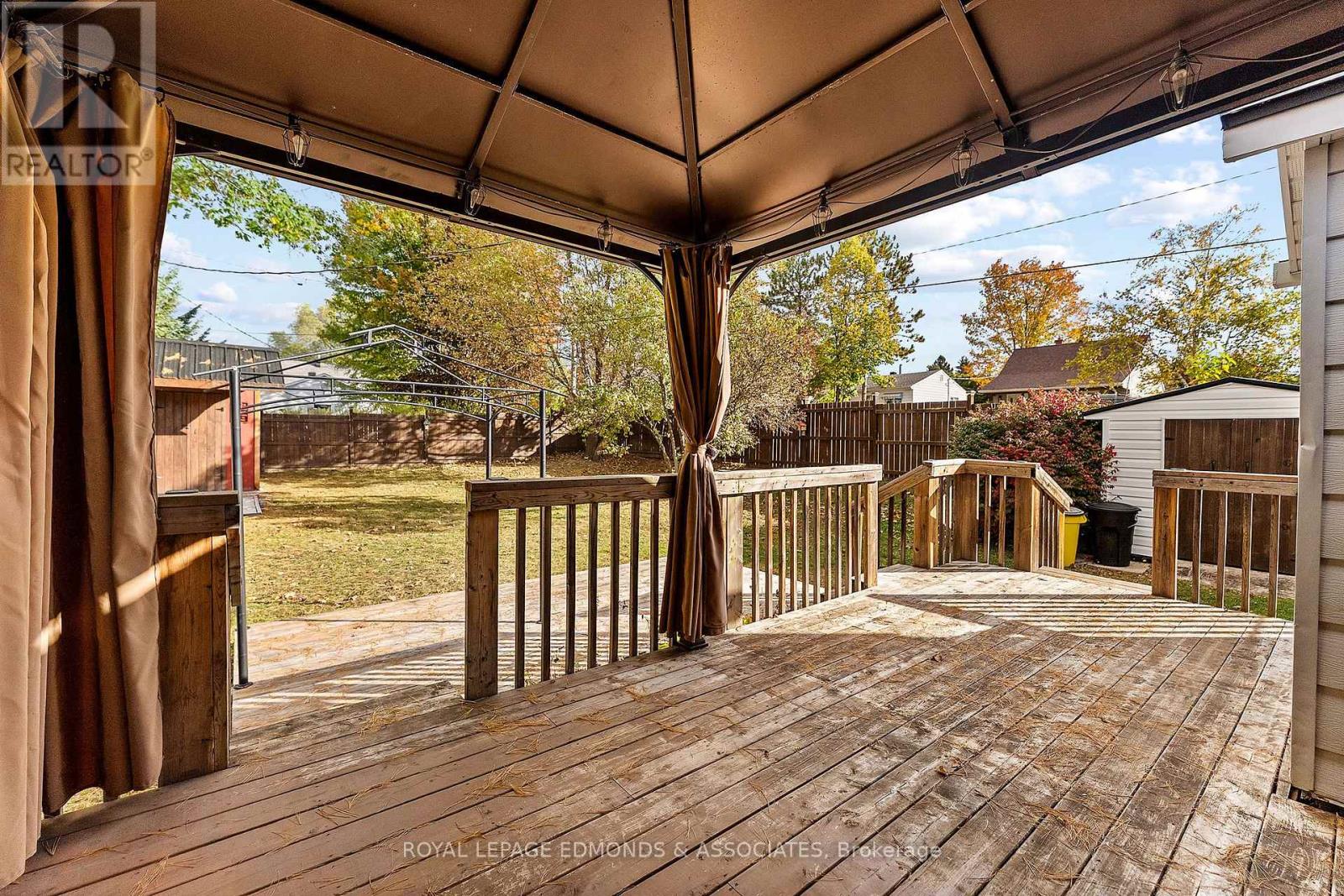 359 CHAMBERLAIN STREET - Image 35
