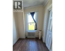 20 N Carleton Street, Thorold, ON L2V2A4 Photo 17