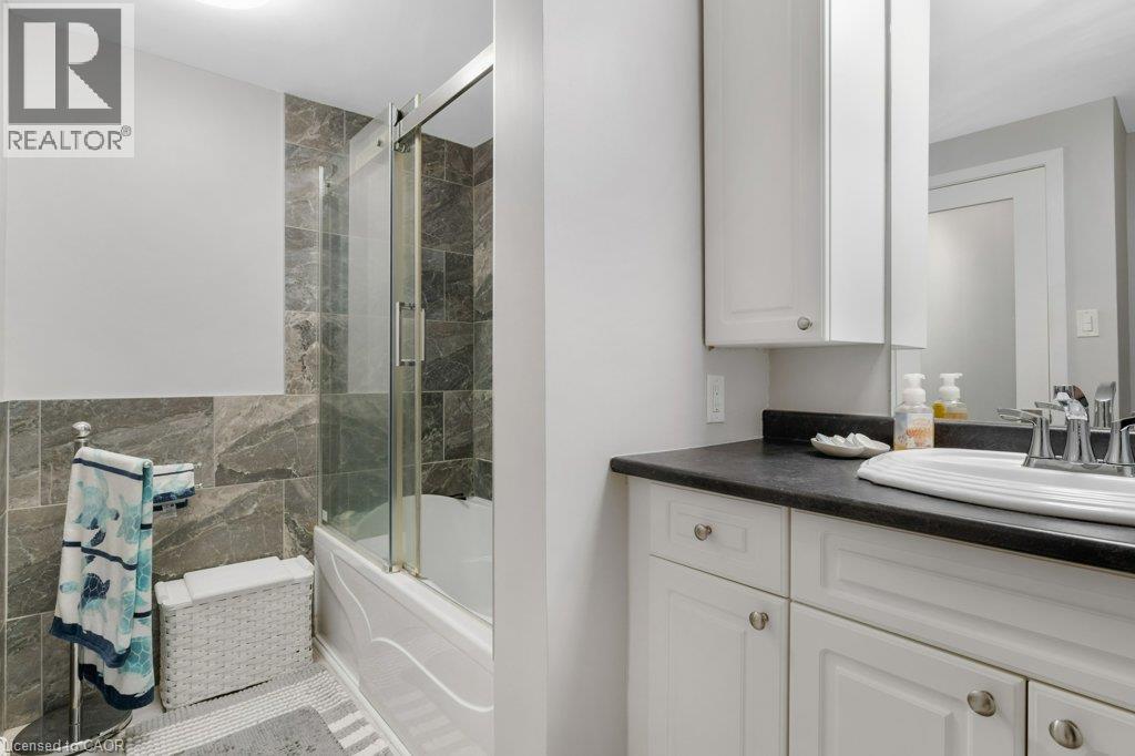 #1 320 TRAYNOR Avenue - Image 14