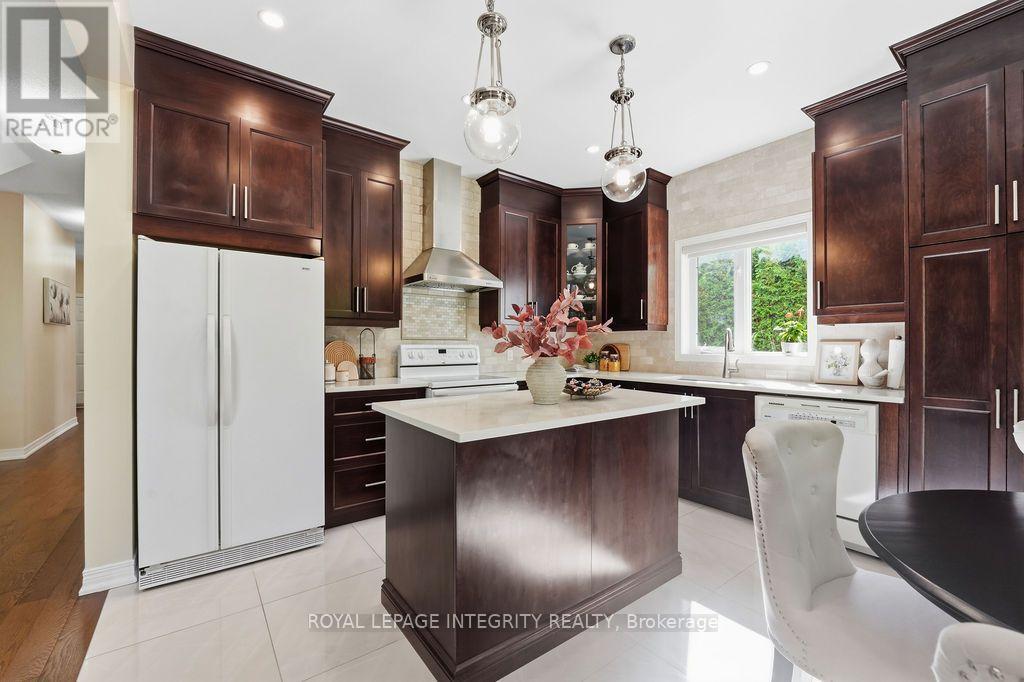 92 MARICONA WAY - Image 22