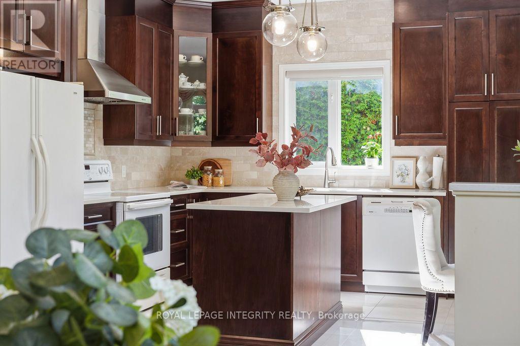 92 MARICONA WAY - Image 23