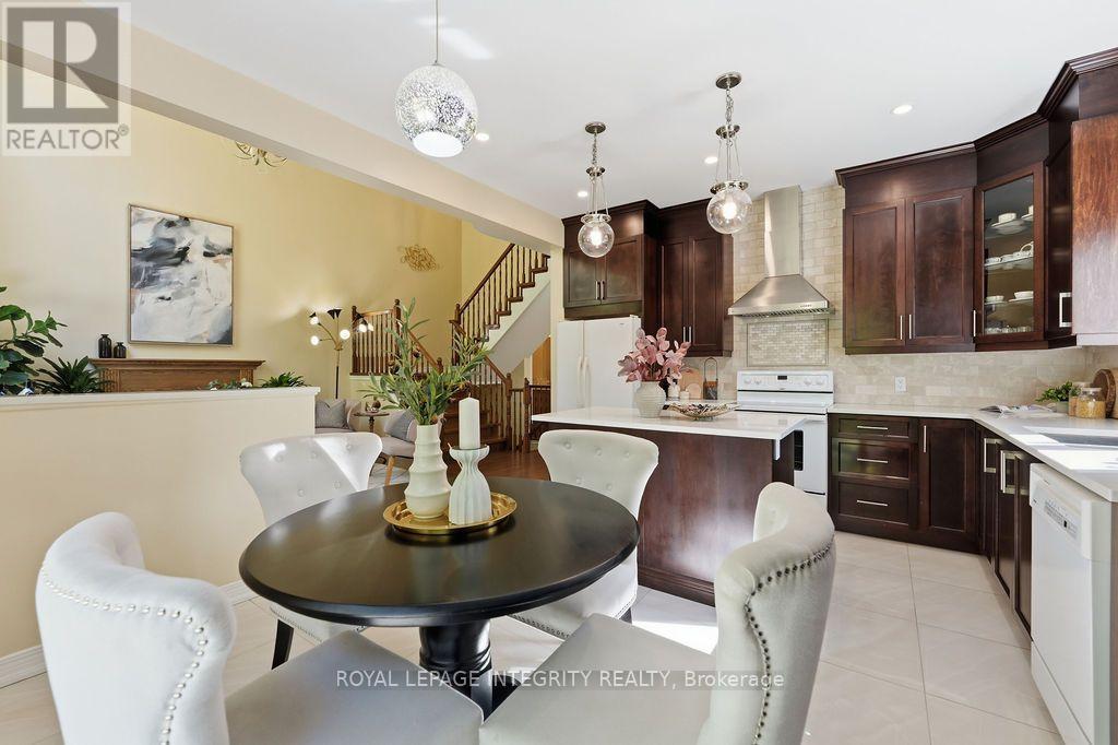 92 MARICONA WAY - Image 30