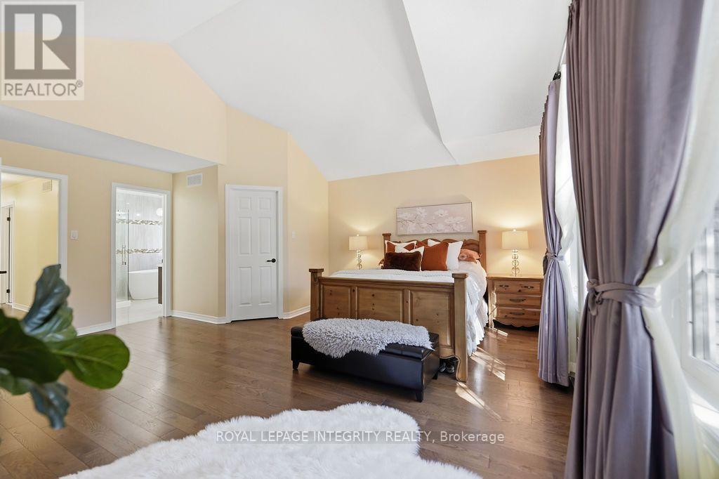 92 MARICONA WAY - Image 36