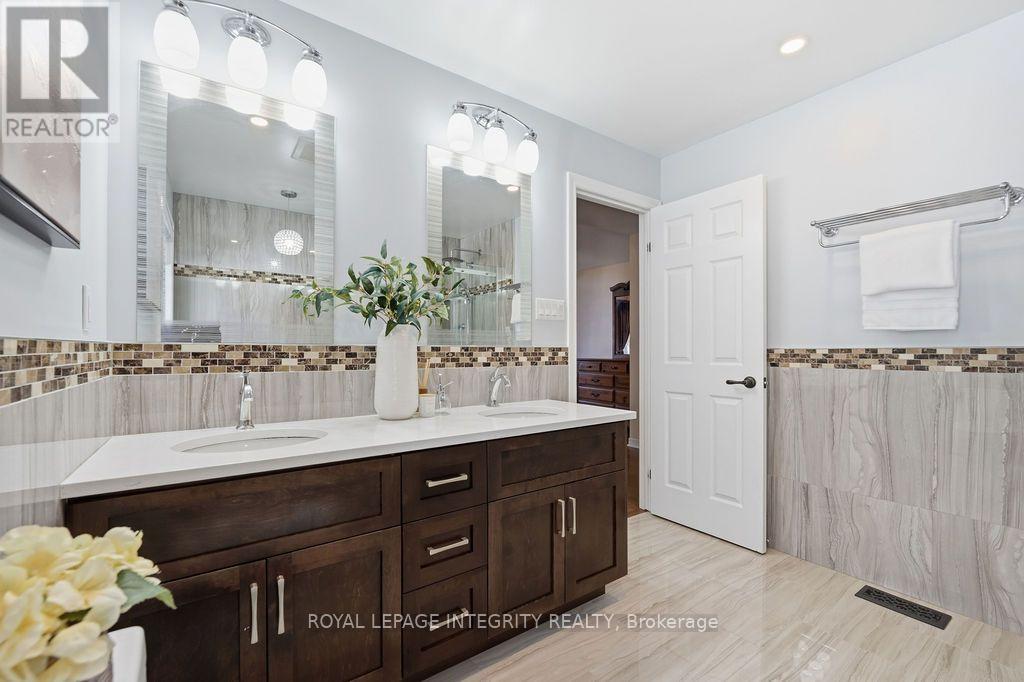 92 MARICONA WAY - Image 38