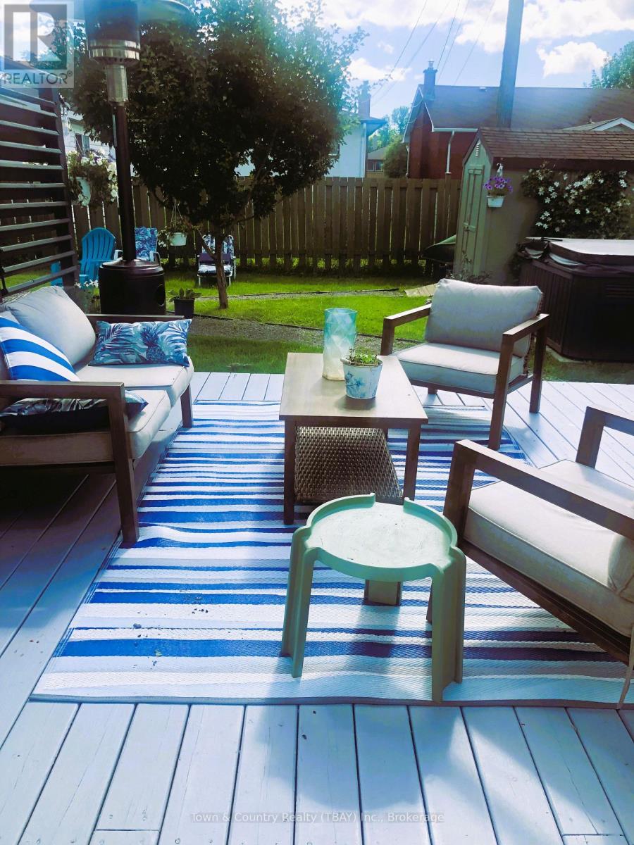 213 CEDAR AVENUE - 20