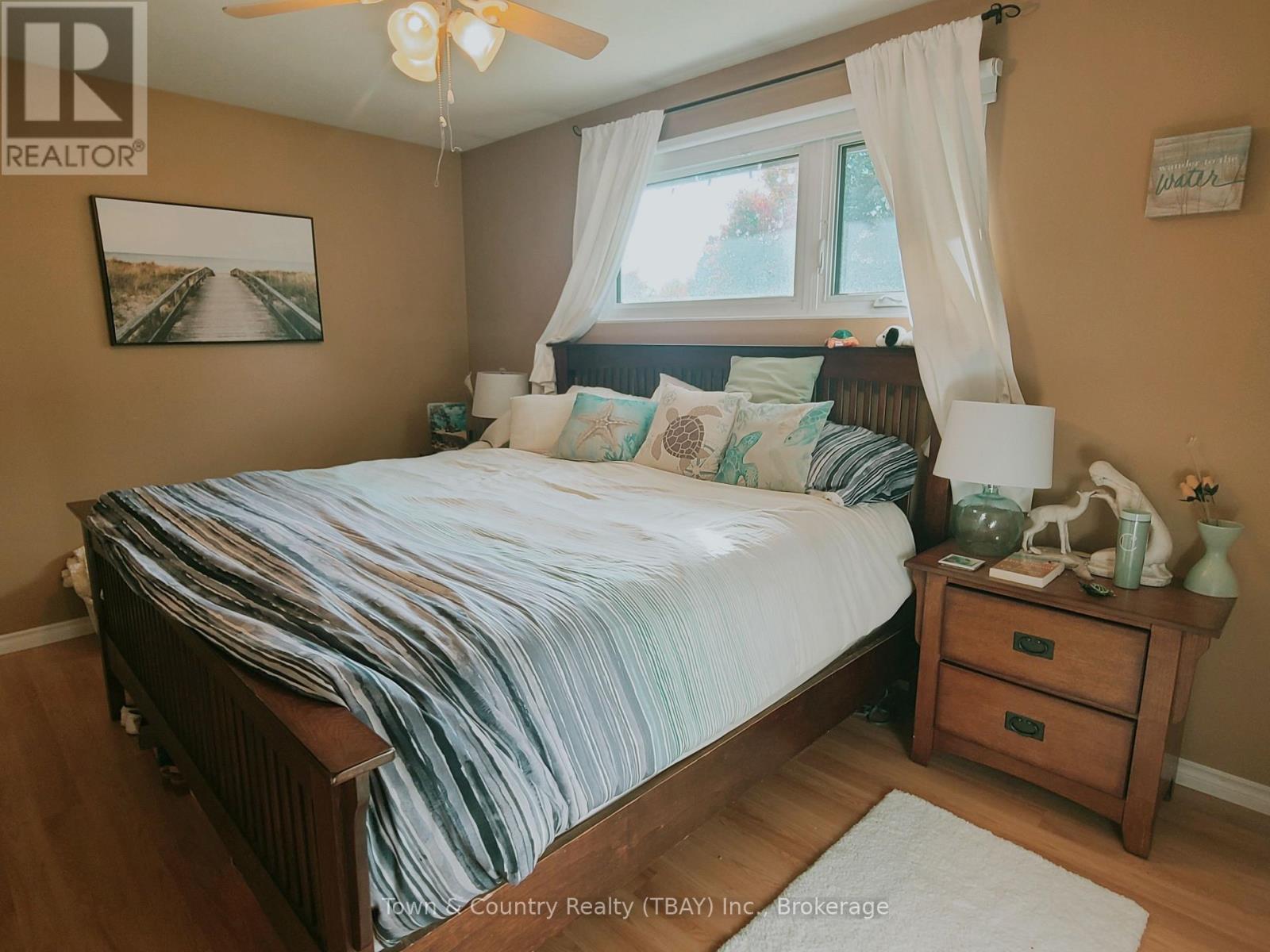 213 CEDAR AVENUE - Image 9