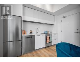 1210 - 101 Roehampton Avenue, Toronto, ON M4P2W2 Photo 13