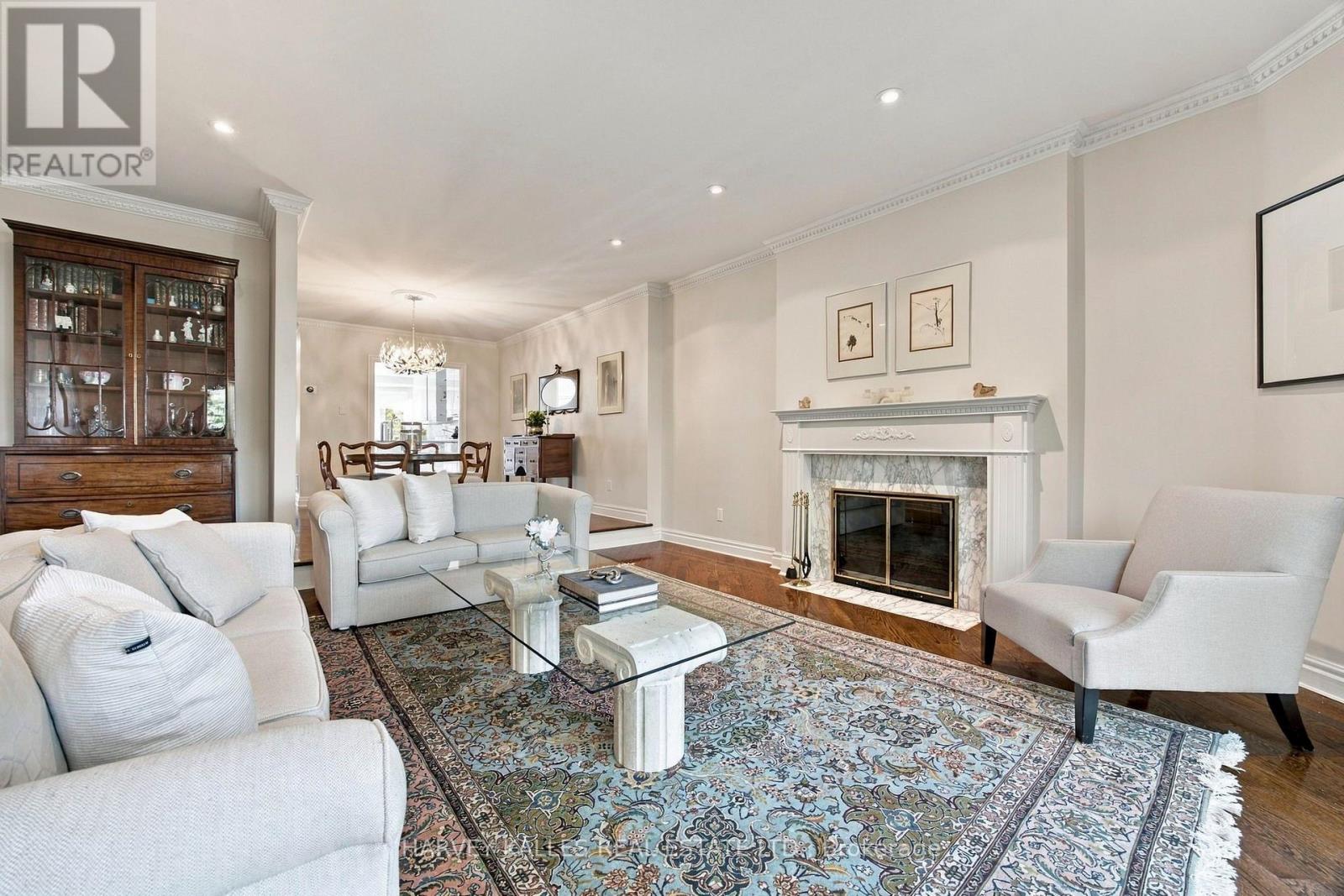 110 GLENFOREST ROAD - 2