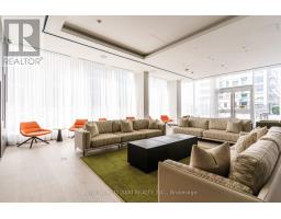 1804 - 101 Roehampton Avenue, Toronto, ON M4P2W2 Photo 9