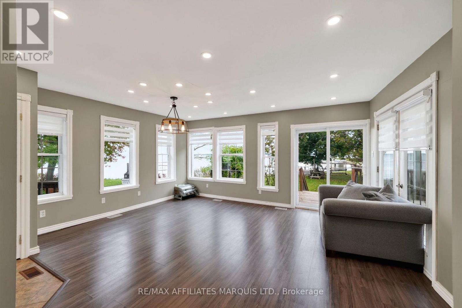 6240 167TH AVENUE - 18