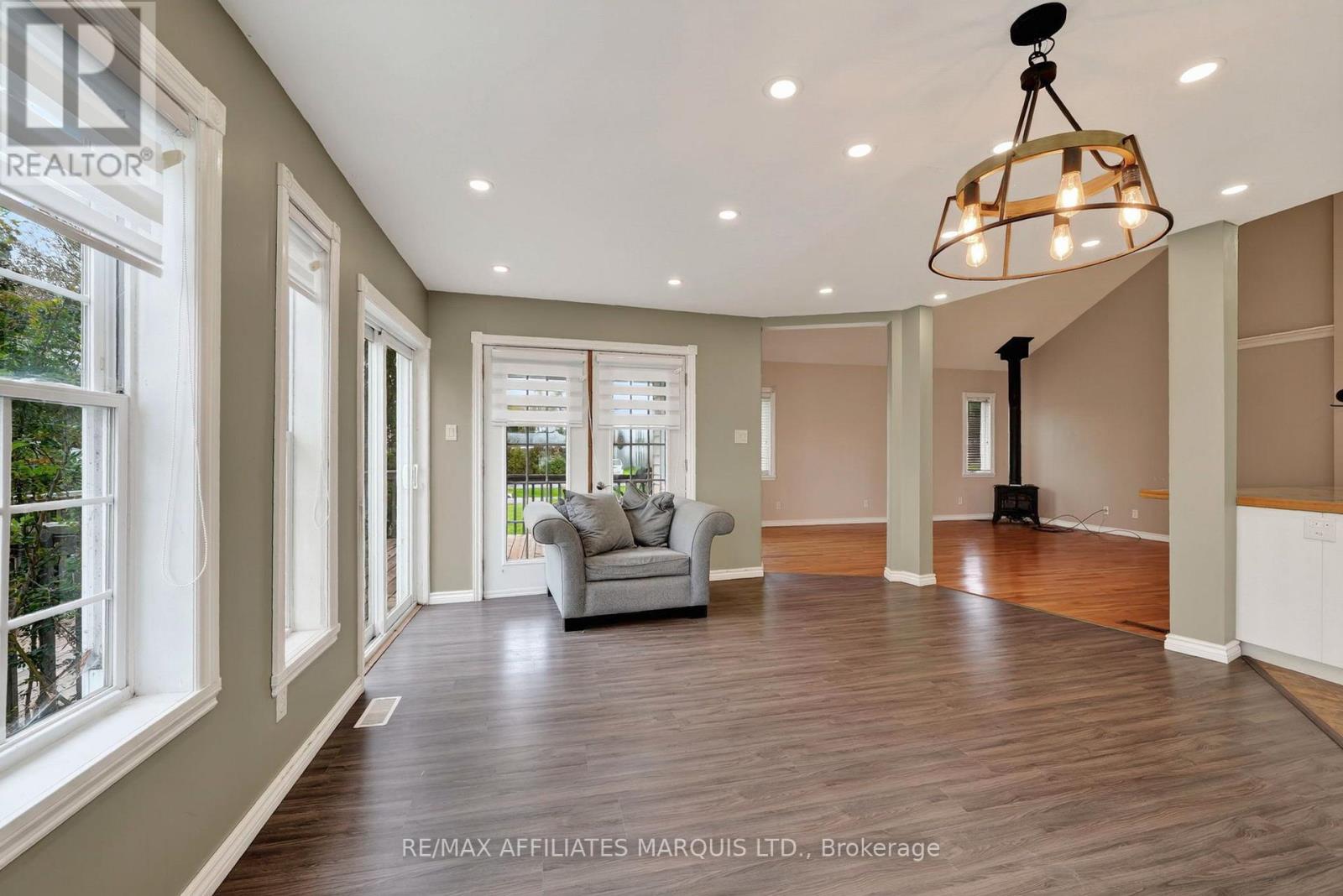 6240 167TH AVENUE - 21