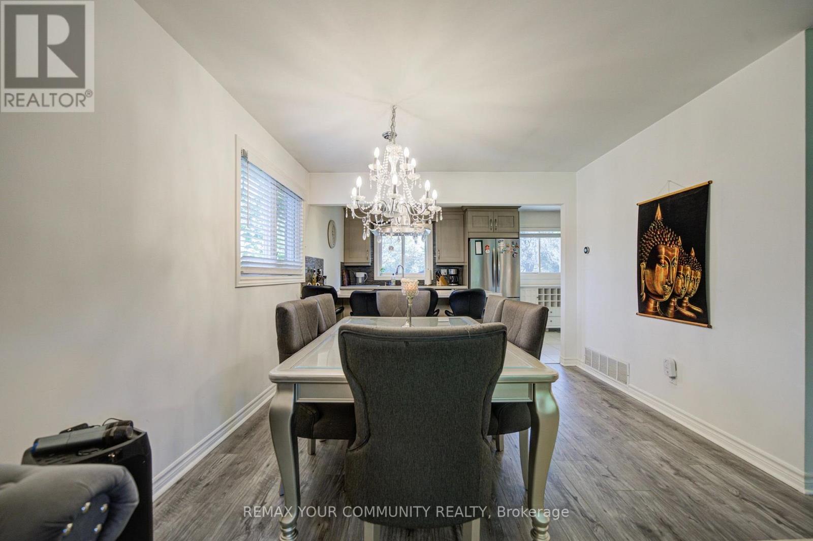 3205 Martins Pine Court, Mississauga, ON photo 18