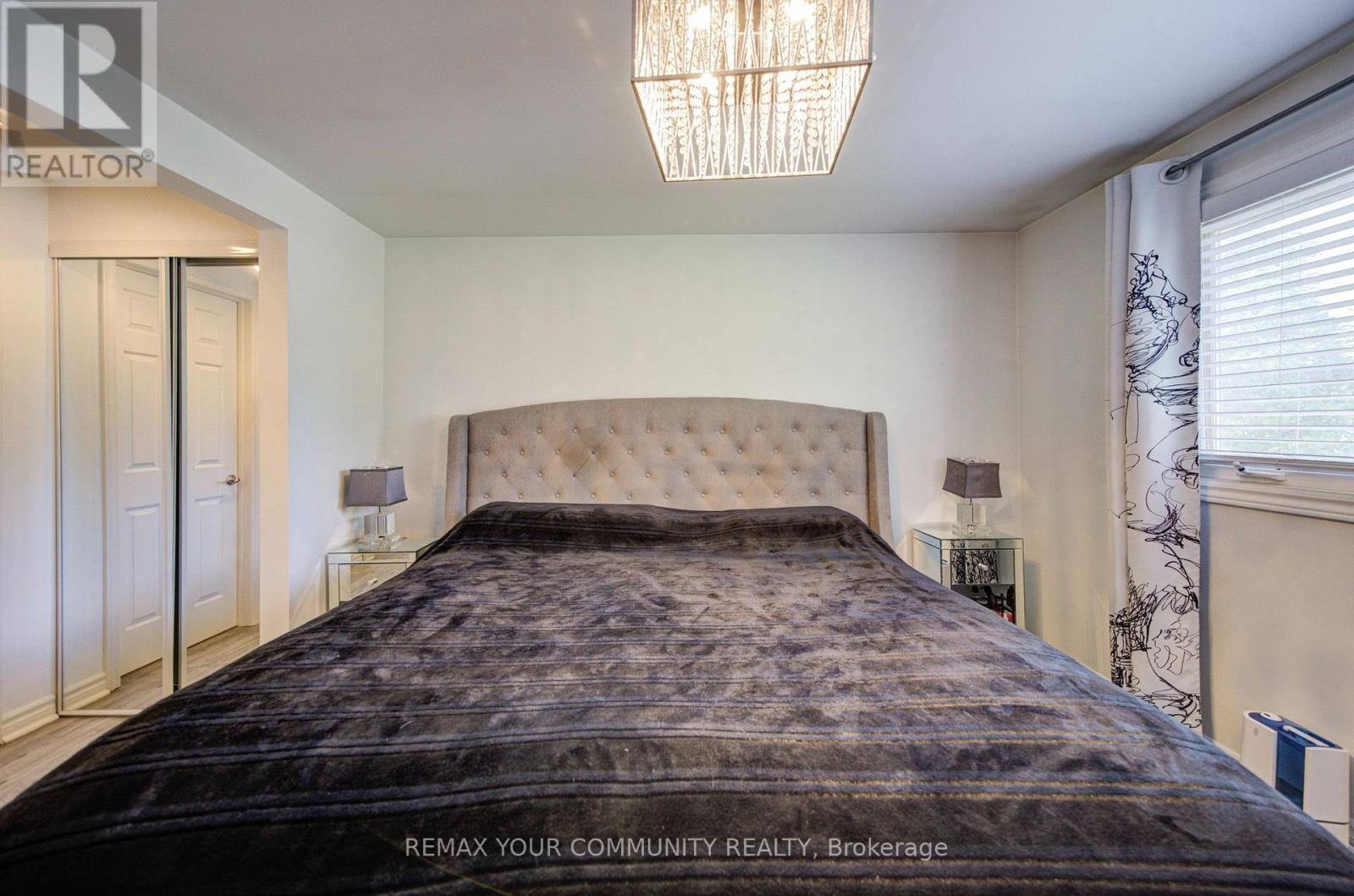 3205 Martins Pine Court, Mississauga, ON photo 36