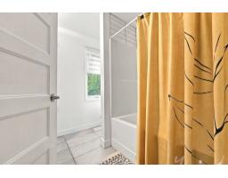 44 Ch. Claude, Clarendon, QC J0X2Y0 Photo 34
