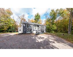 44 Ch. Claude, Clarendon, QC J0X2Y0 Photo 49