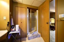 39 Kinsley Crescent, Winnipeg, MB R2C4K1 Photo 18