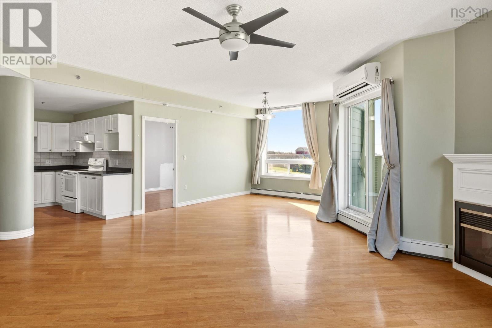 #210 10 Regency Park Drive - Image 4